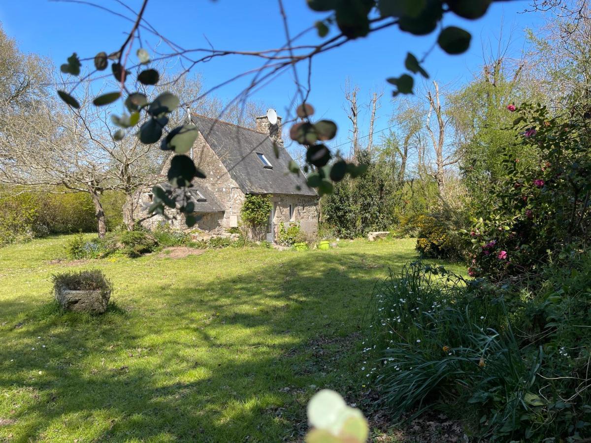 An Ti Bihan, Gite Breton A La Campagne Villa Tonquédec Exterior foto