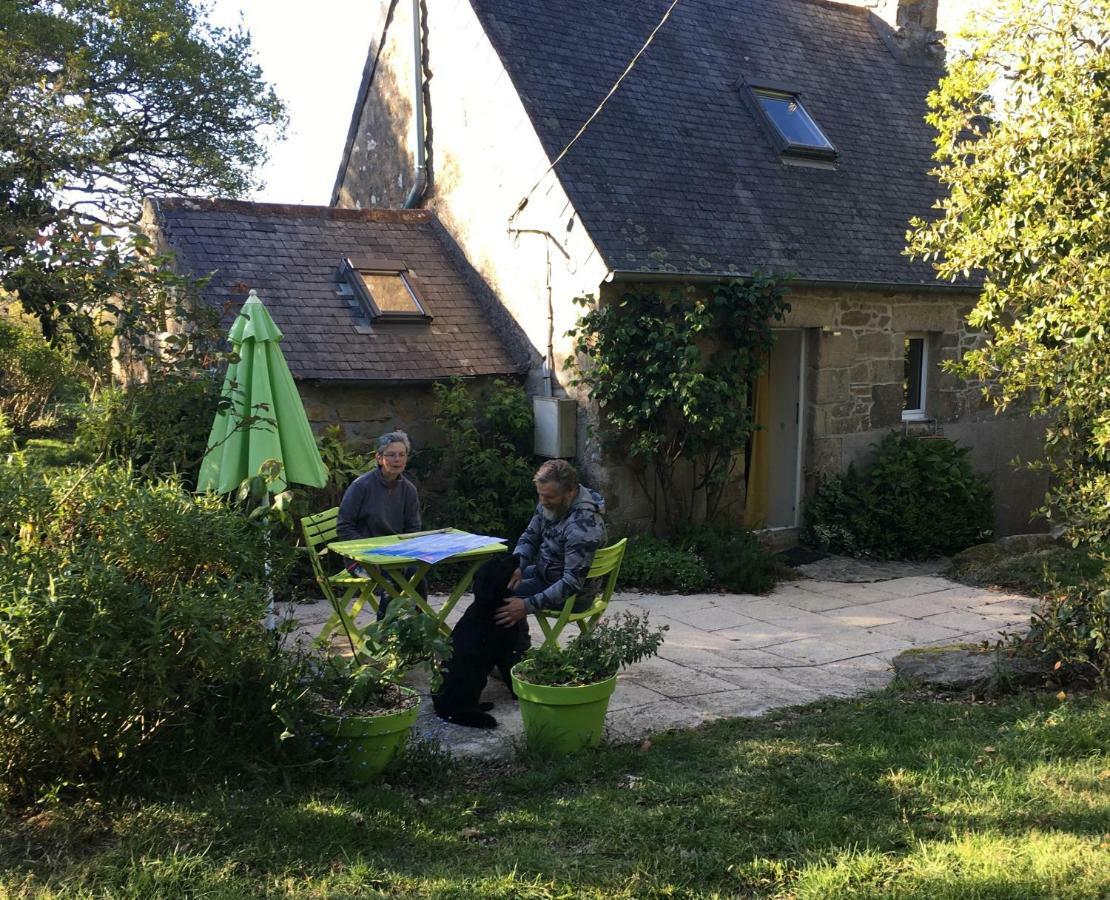 An Ti Bihan, Gite Breton A La Campagne Villa Tonquédec Exterior foto