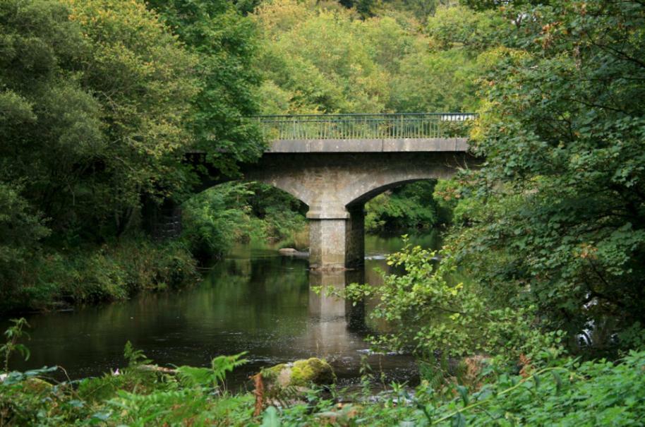 An Ti Bihan, Gite Breton A La Campagne Villa Tonquédec Exterior foto